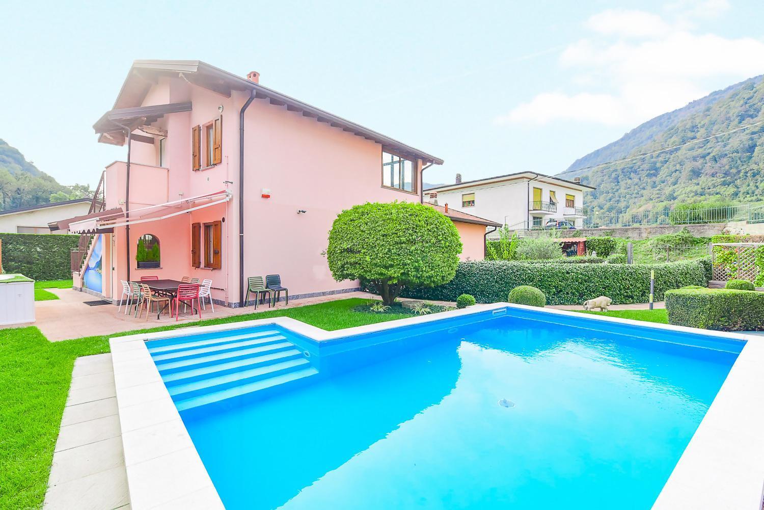 Jane E Jolie Holiday Home Private Swimming Pool ヴァルブローナ エクステリア 写真