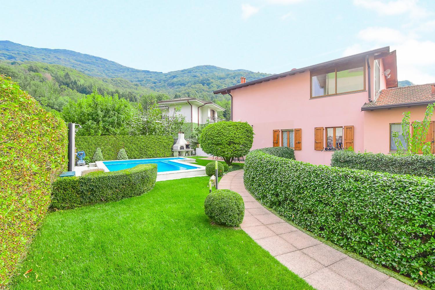 Jane E Jolie Holiday Home Private Swimming Pool ヴァルブローナ エクステリア 写真