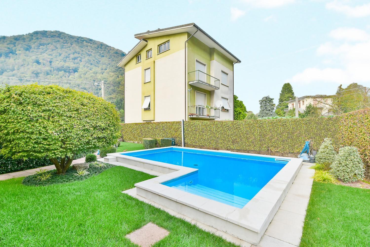 Jane E Jolie Holiday Home Private Swimming Pool ヴァルブローナ エクステリア 写真